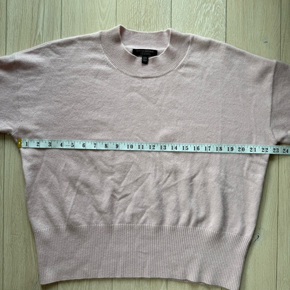 Banana Republic Venetia Cashmere Crew Neck Sweater in Silver Rose Women’s Size L - Picture 3 of 12